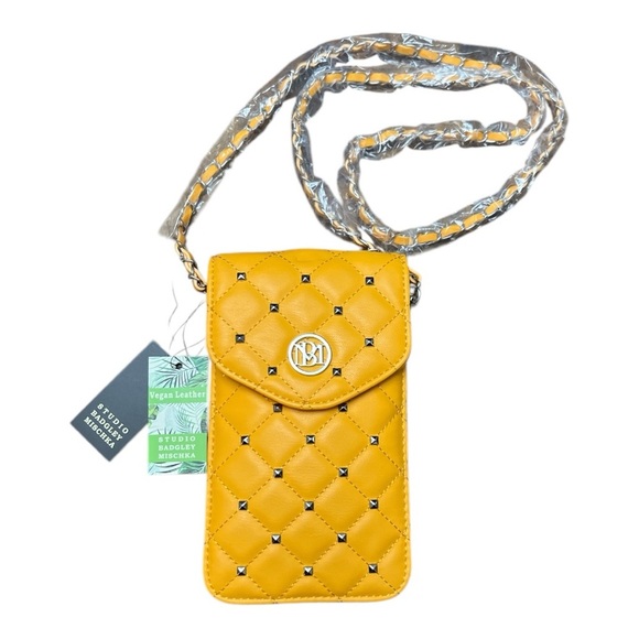 🆕Badgley Mischka Crossbody Phone Case with Diamond Quilting and Pearls Yellow - Picture 1 of 8